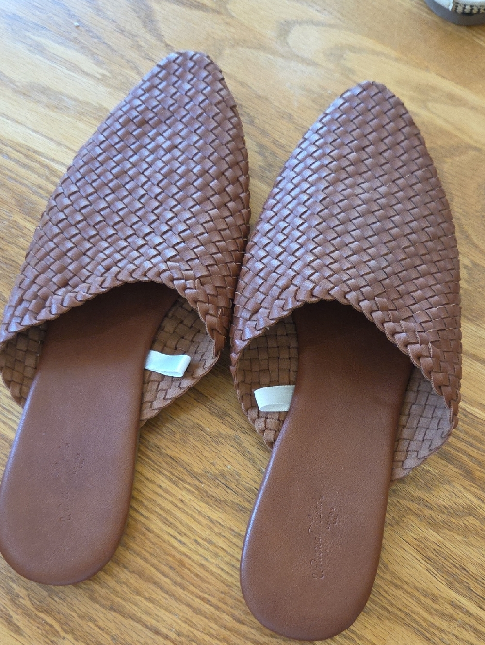 Universal Thread Woven Pointed-Toe Slip-On Mules in Brown 🟨 TOTE